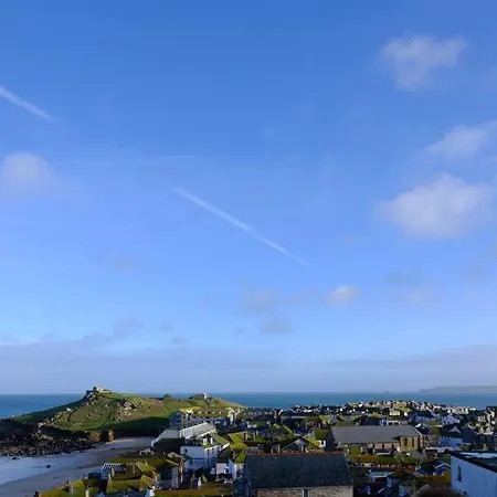 Luxurious Apartment, 180° Views & Parking Apartment St Ives (Cornwall)