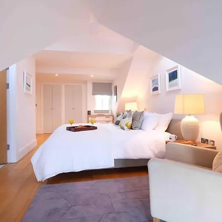 Apartment Luxurious Apartment, 180° Views & Parking *