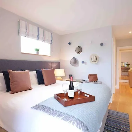 Luxurious Apartment, 180° Views & Parking Apartment St Ives (Cornwall)